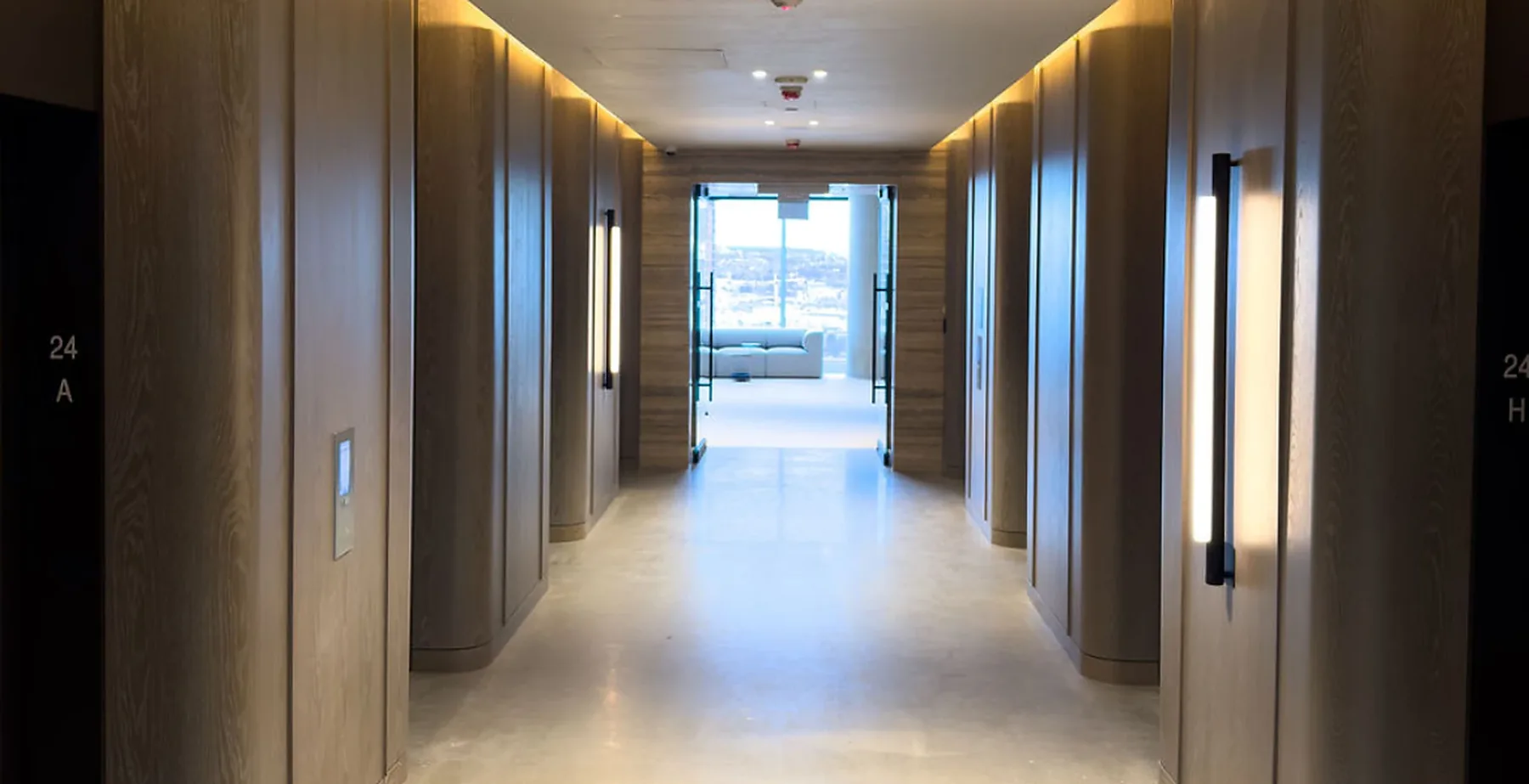 Office headquarters — corridor in seamless microcement