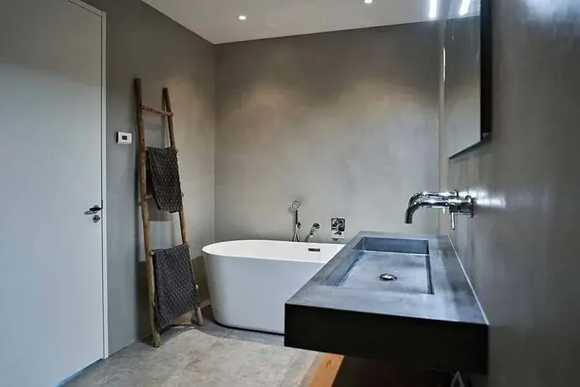 Private residence, wet room